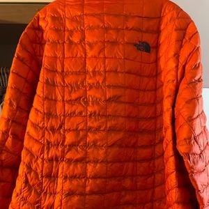 Men's North Face puffer jacket - XL